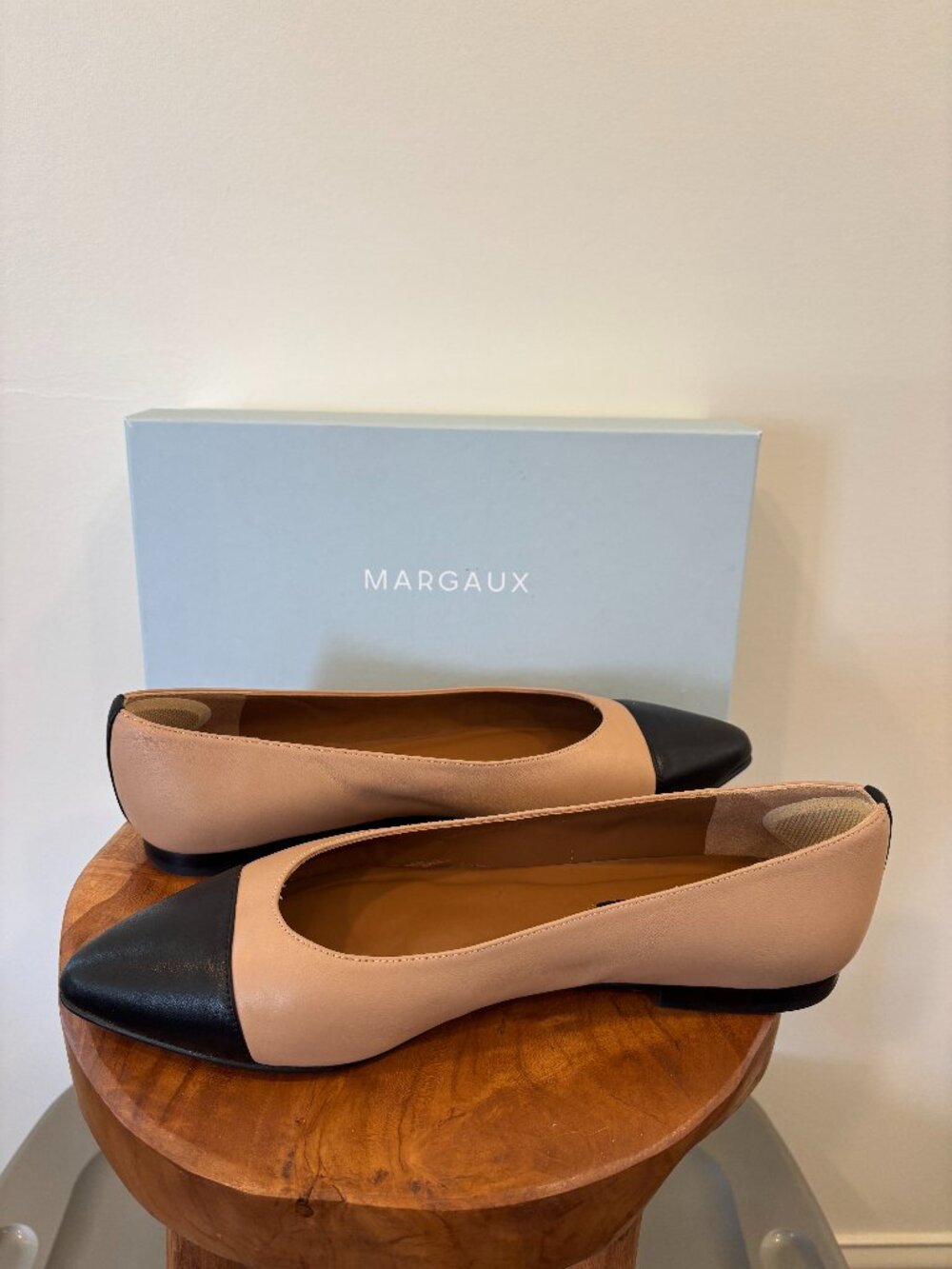 Margaux Captoe Pointe Dune and Black Nappa Leather Flats - 41 9.5/10 Wide